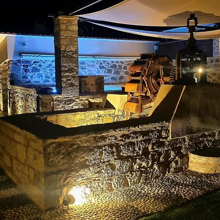 Vila Περιβόλι Του Οδυσσέα Volissos Exteriér fotografie