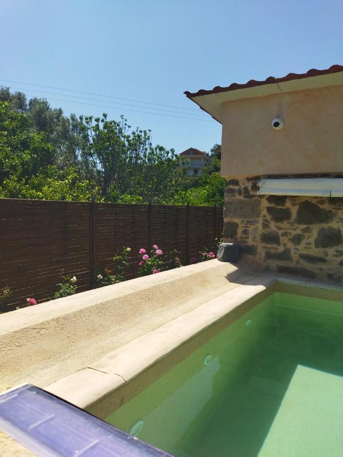Vila Περιβόλι Του Οδυσσέα Volissos Exteriér fotografie