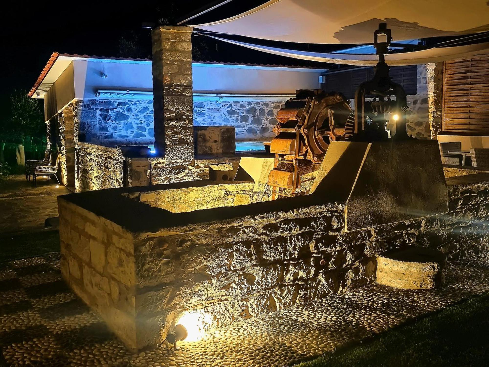 Vila Περιβόλι Του Οδυσσέα Volissos Exteriér fotografie
